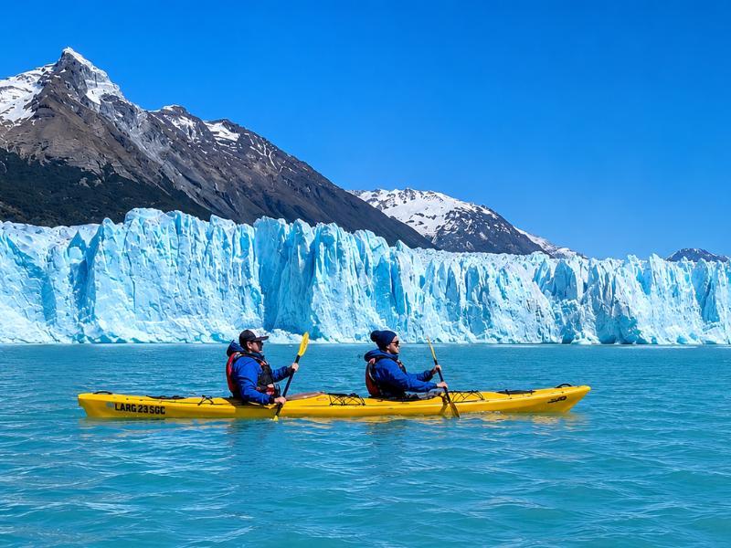From El Calafate: Perito Moreno Glacier Kayak & Lunch Adventure