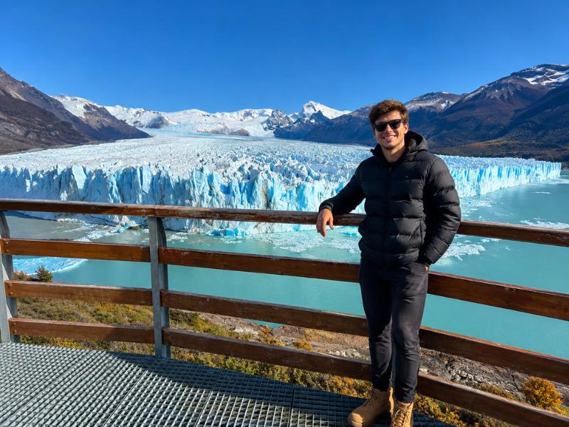 Perito Moreno Glacier Full-Day Experience with Boat Safari Option